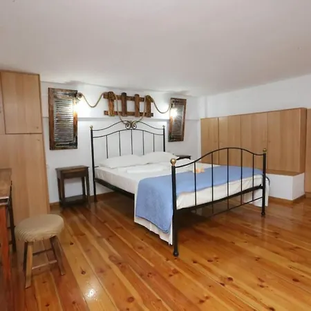 Lignum Ermúpoli