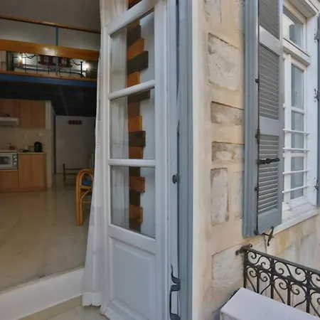 Lignum Apartment *