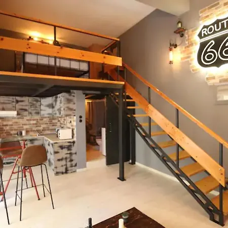 Lignum Apartment *